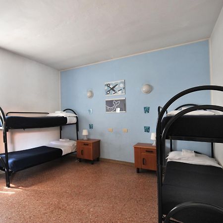 Ostellolinda Milão Quarto foto